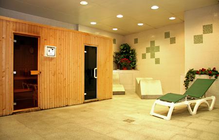 Hotel Guillem slide 5