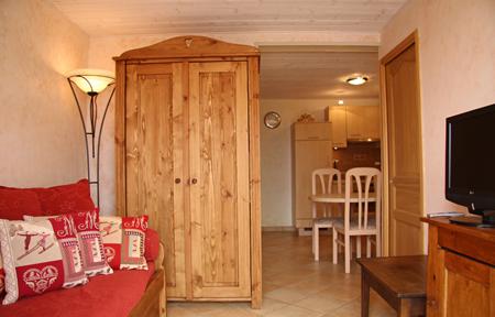 Chalet Le Caribou slide 5