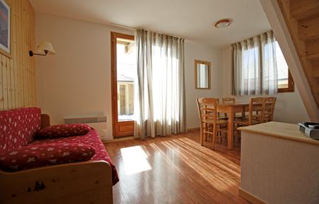 Résidence le Hameau du Puy slide 2