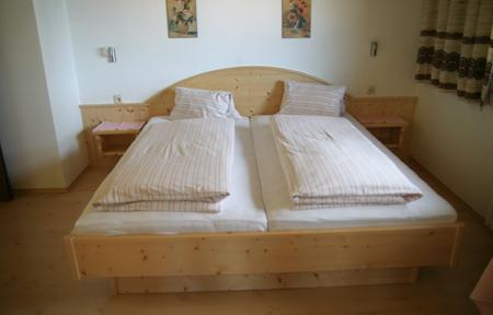 Pension-Gästehaus Jordan slide 2