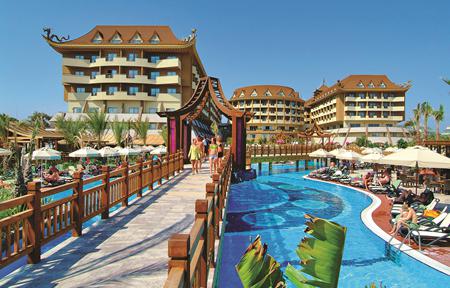 Hotel Royal Dragon  slide 1