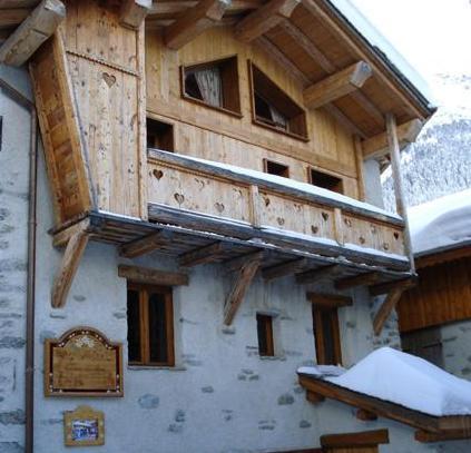 Chalet Le Haut slide 5