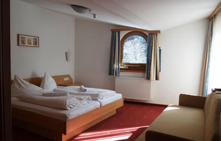 Joe's Aparthotel slide 4