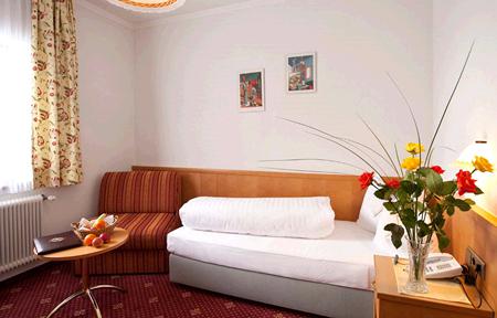 Hotel Fluchthorn slide 5