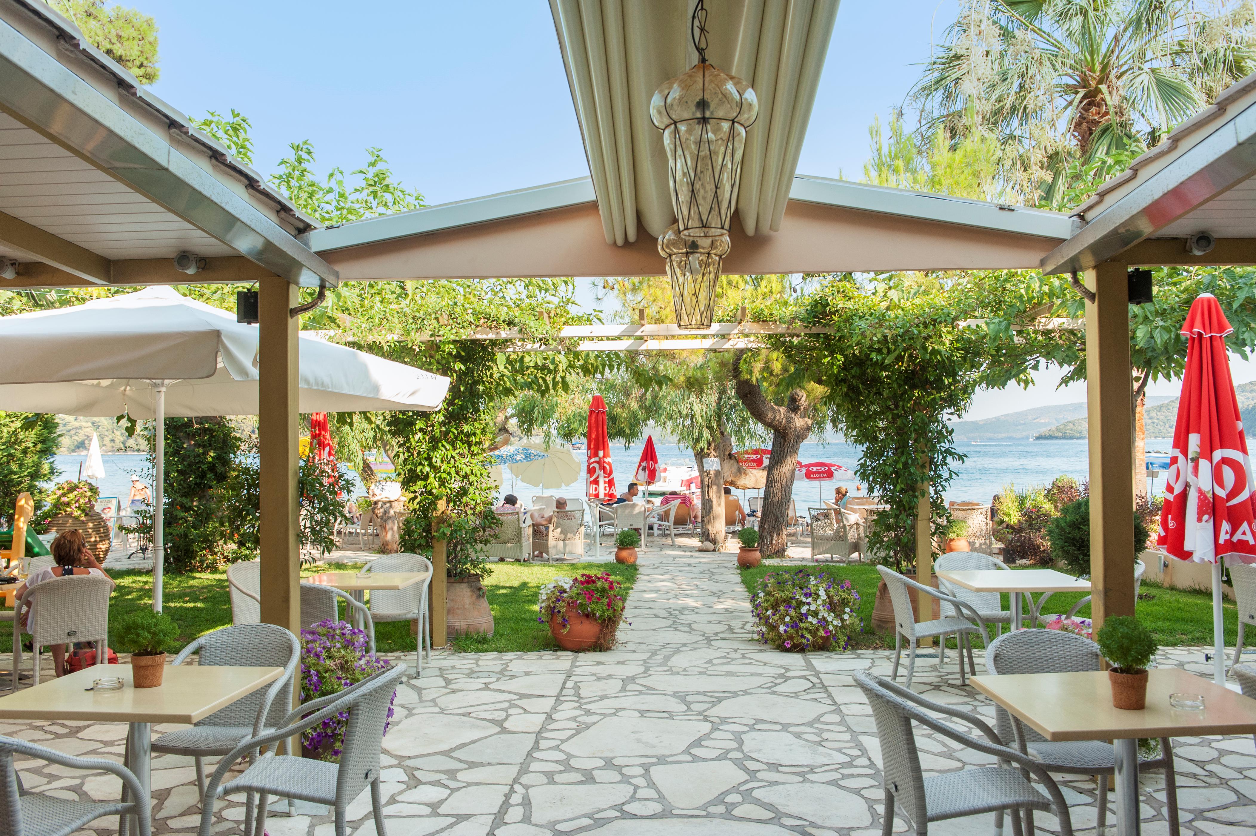 Eva Beach Hotel  slide 5