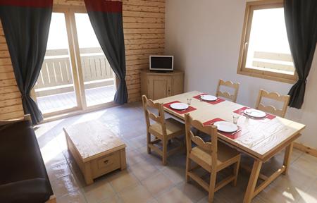 Résidence Lagrange Vacances Les Fermes Emiguy slide 4