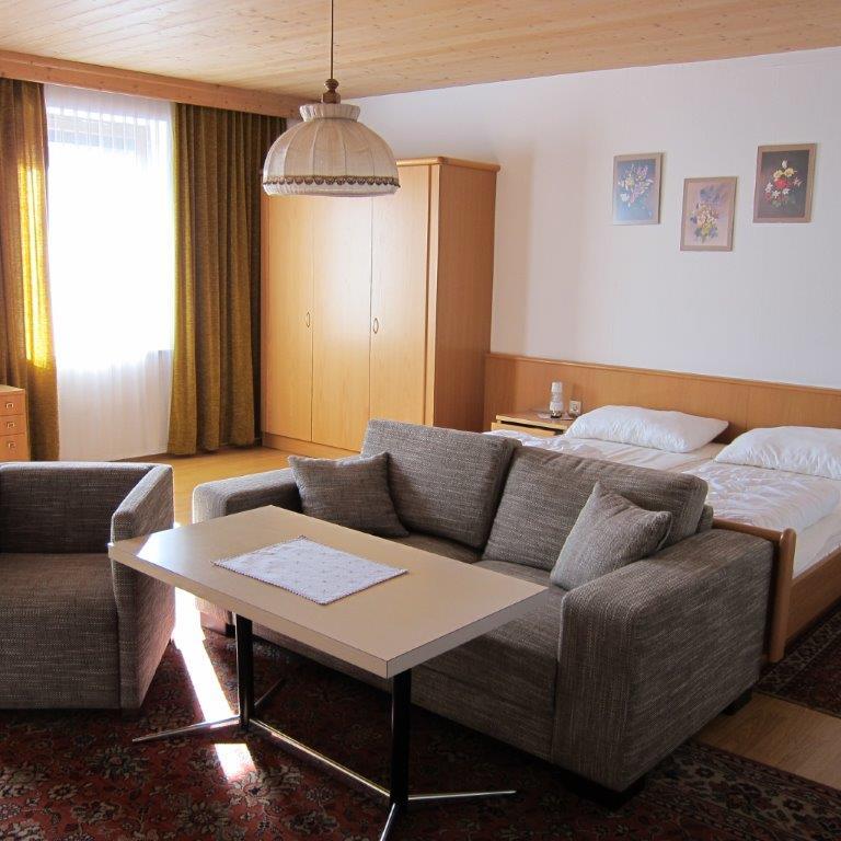 Haus Laimböck slide 2