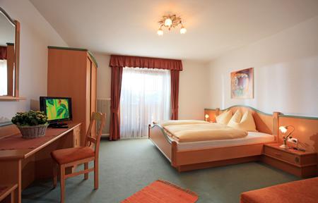 Pension Sonnblick slide 4
