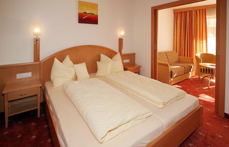 Hotel Berghof slide 2