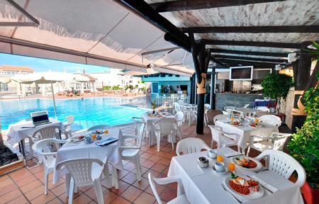 Los Olivos Beach Resort slide 3