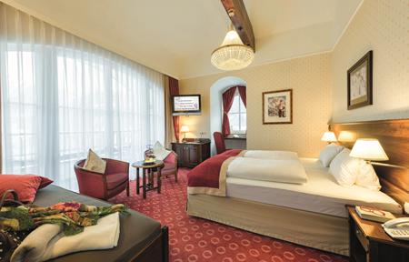 Hotel Salzburger Hof slide 2