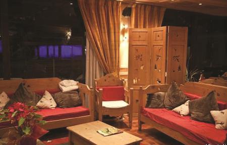 Hotel Club Le Crêt slide 2