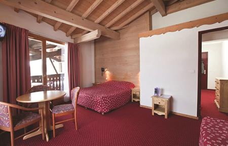 Hotel Club Le Crêt slide 3