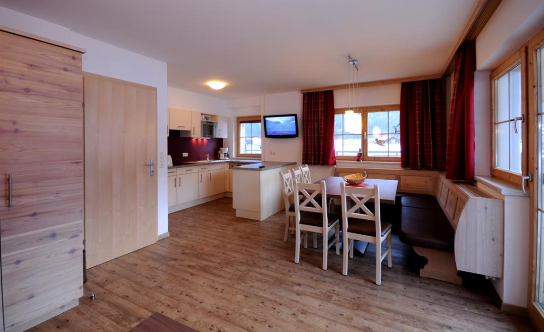 Chalet Schnee slide 3