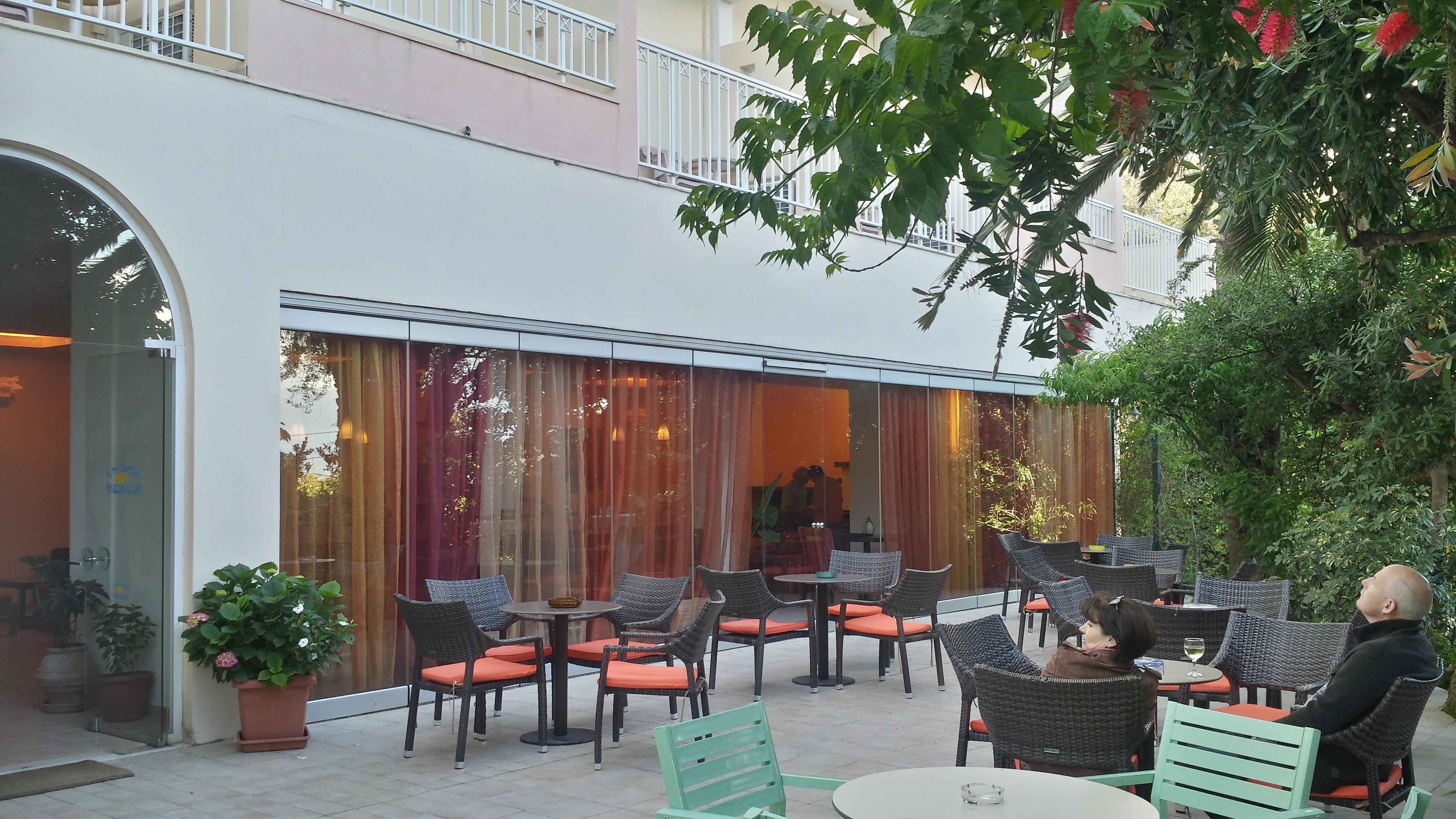 Hotel Ipsos Beach slide 5