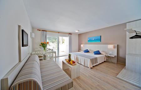 Hotel Club Es Talaial (All Inclusive) slide 4