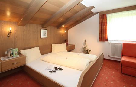 Gasthof Weisskugel slide 4