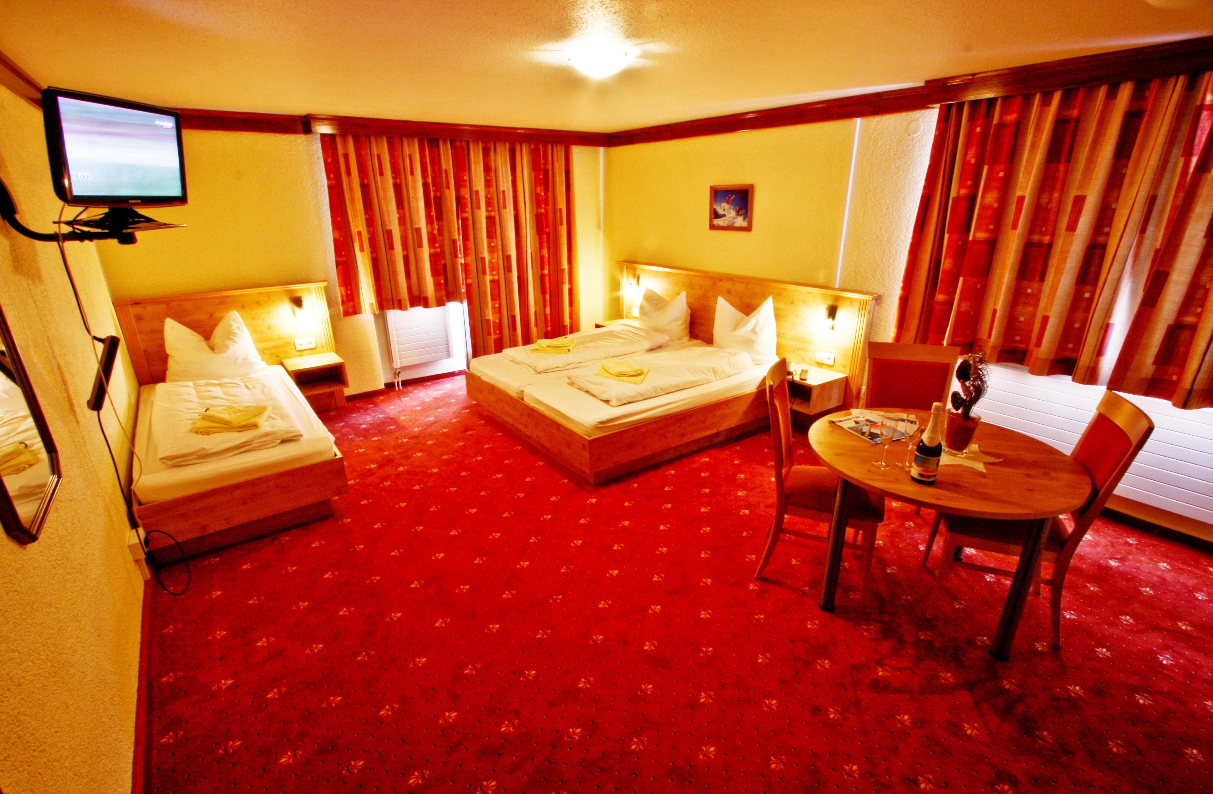 Alpenhotel Garfrescha slide 4