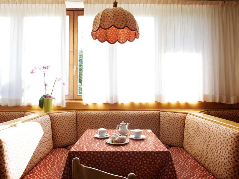 Hotel Alaska  slide 4