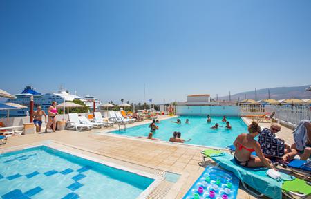 Lejligheder Kosta Palace slide 2