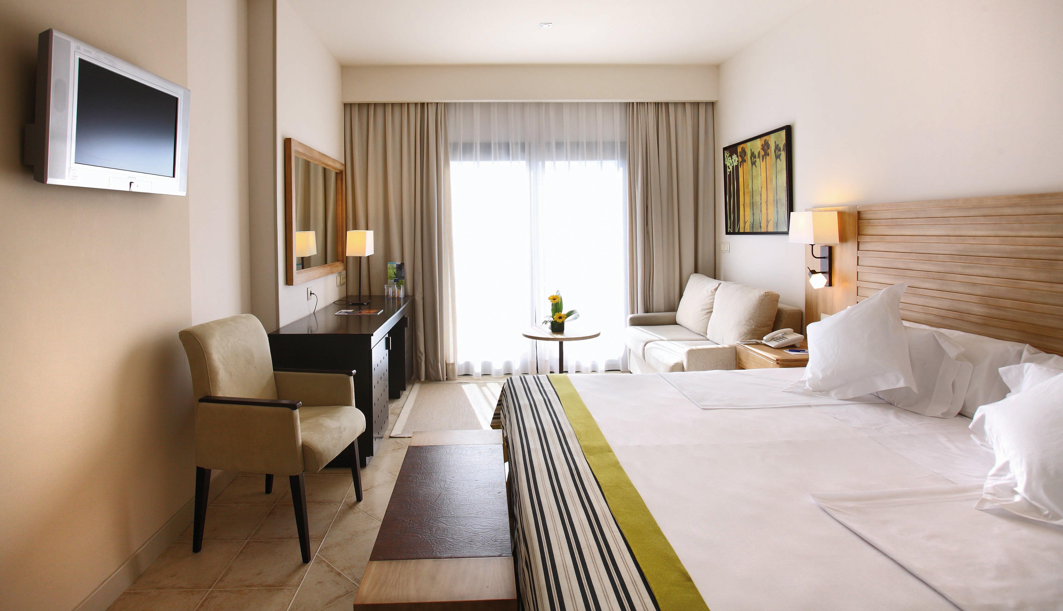 Hotel Barceló Punta Umbría Beach Resort  slide 3