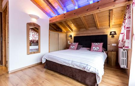 Chalet Hotel Alpina slide 5