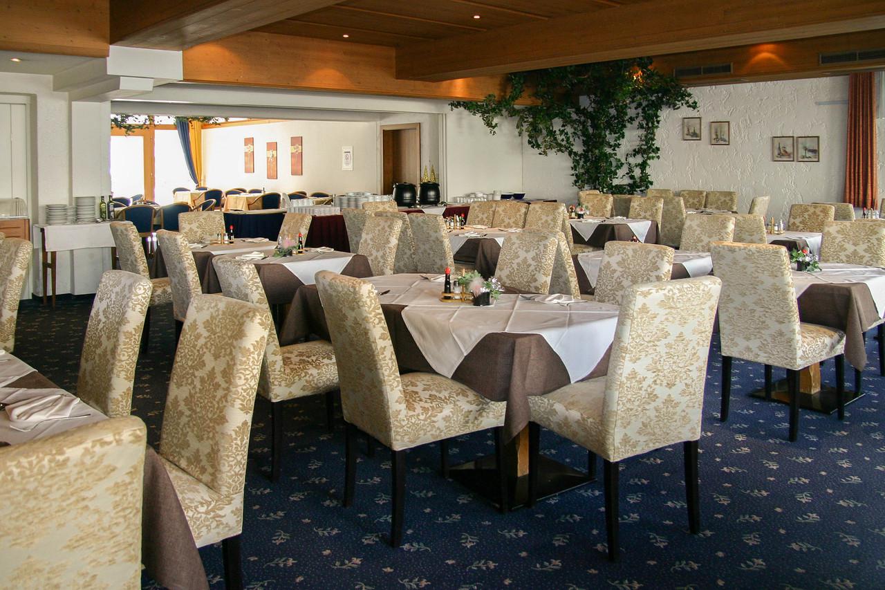 Hotel Edelweiss slide 4