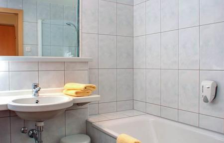 Berghotel Holzer slide 4