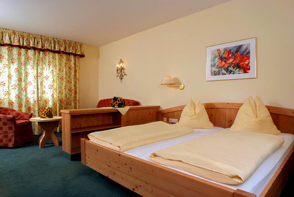 Berghotel Holzer  slide 3