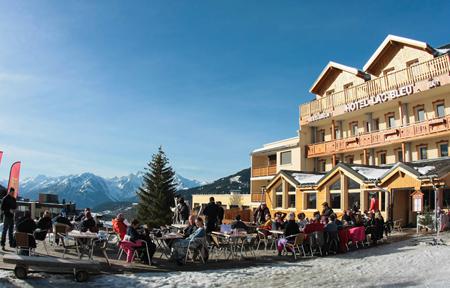 Hotel Le Lac Bleu 1650 slide 2