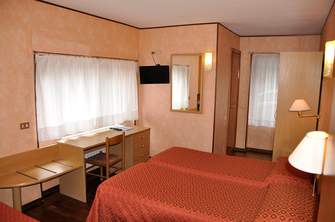 Hotel Sud-Ovest slide 3