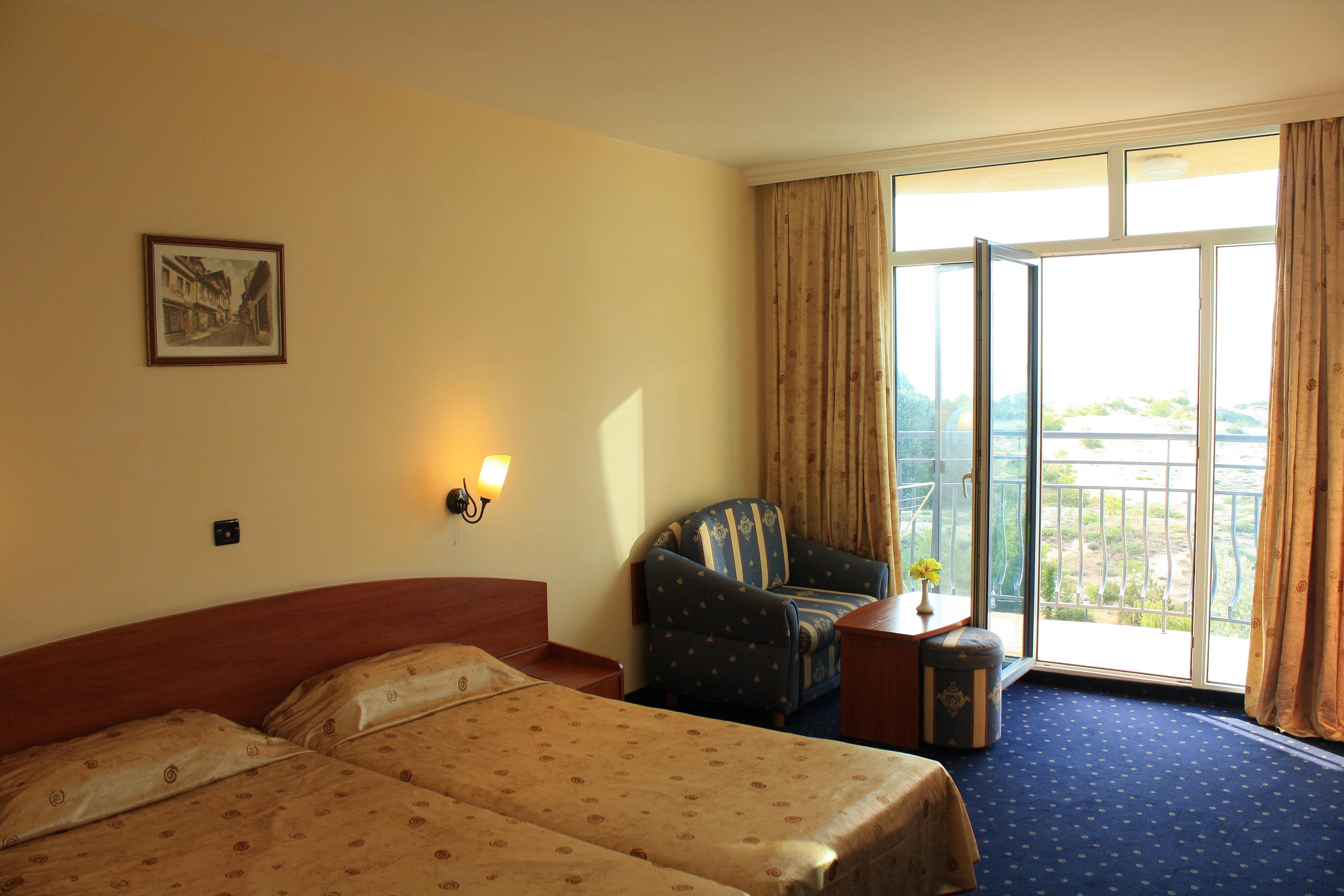 Hotel Tiara Beach slide 5