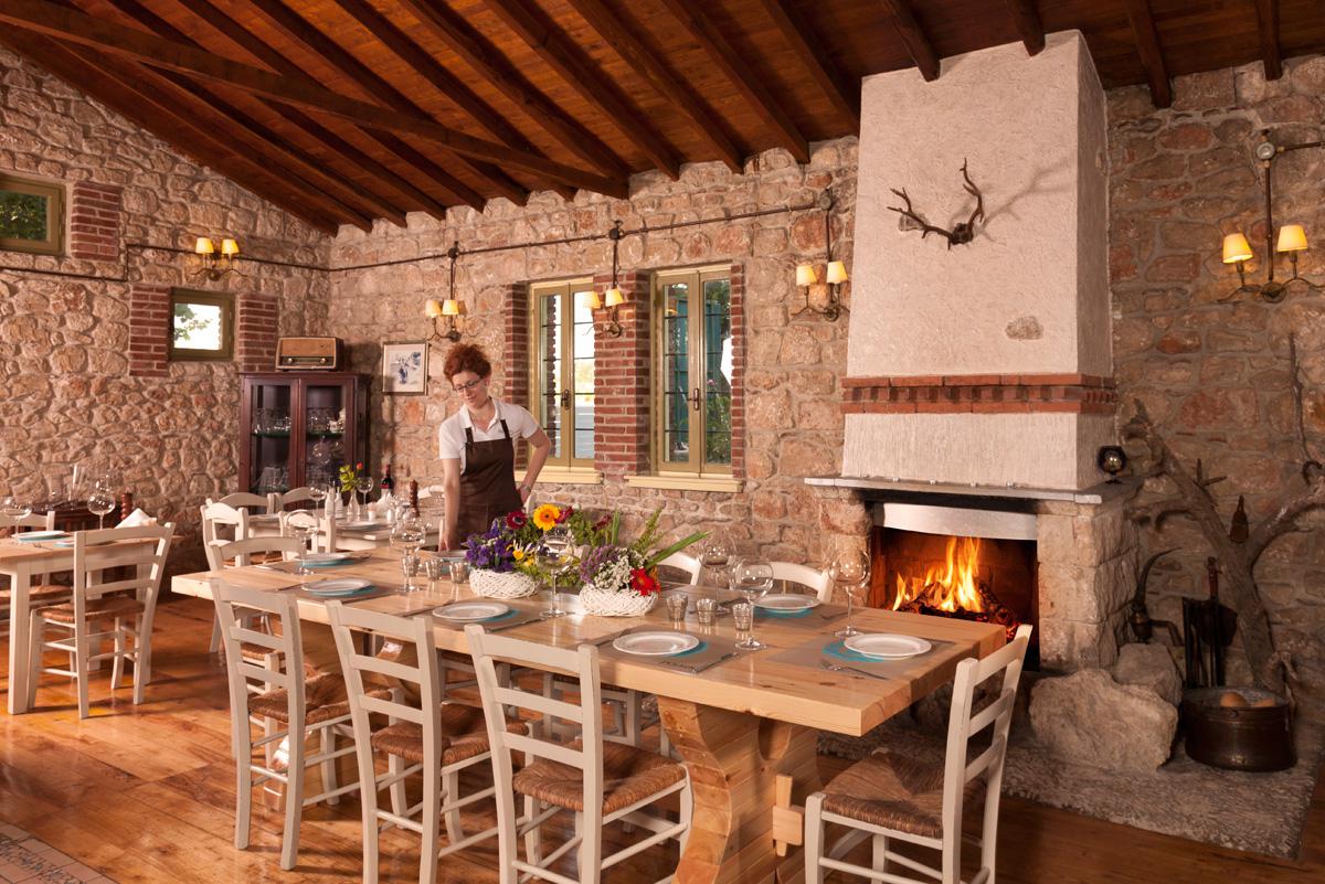 Petrino Eco Village slide 3