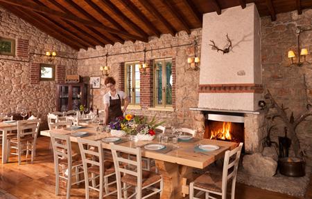 Petrino Eco Village slide 3