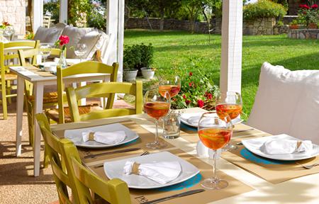 Petrino Eco Village slide 5