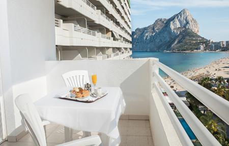 Hotel Roca Esmeralda & Spa slide 2