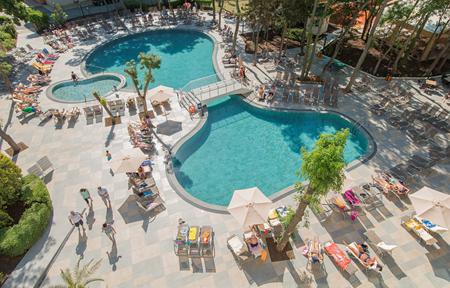 Hotel HVD Club Bor slide 2