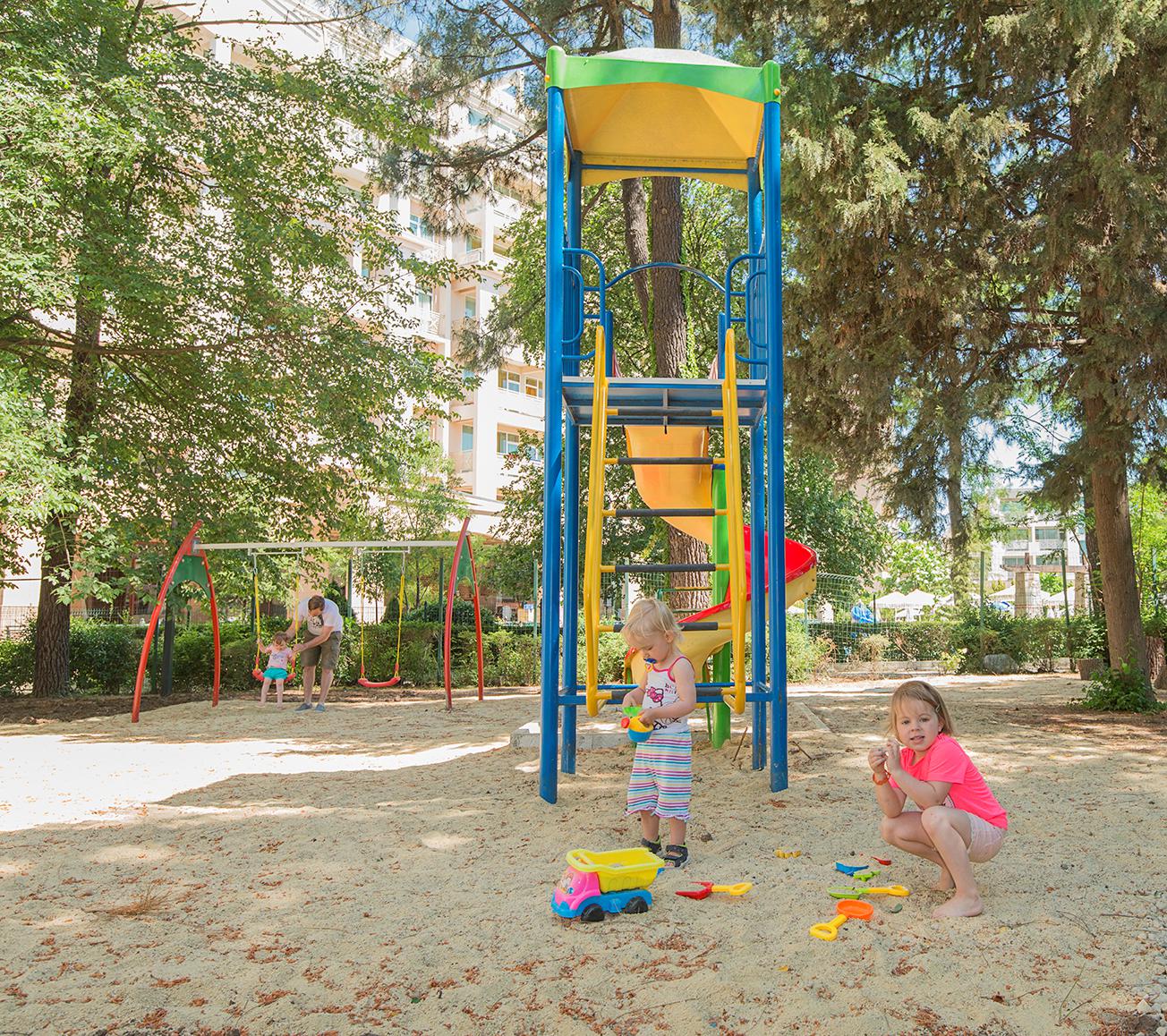 Hotel HVD Club Bor slide 4