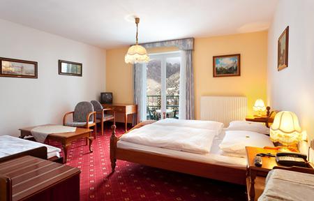 Hotel Mozart slide 4