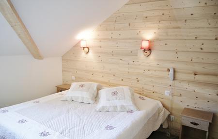 Hotel Le Lac Bleu 1650 slide 3