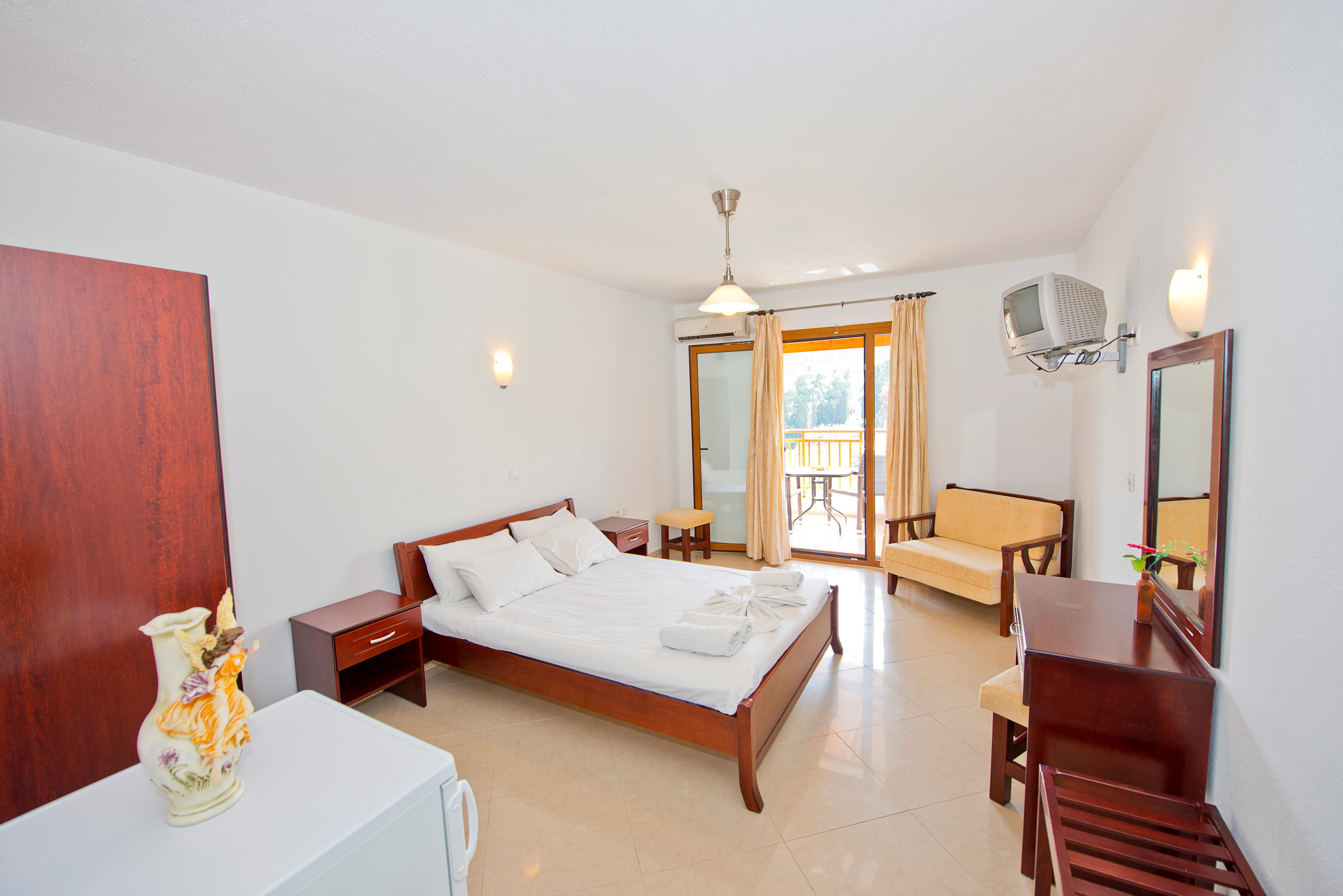 Hotel Medusa slide 2