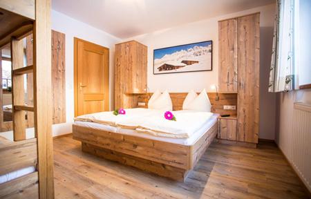 Grafenberg Chalet slide 2