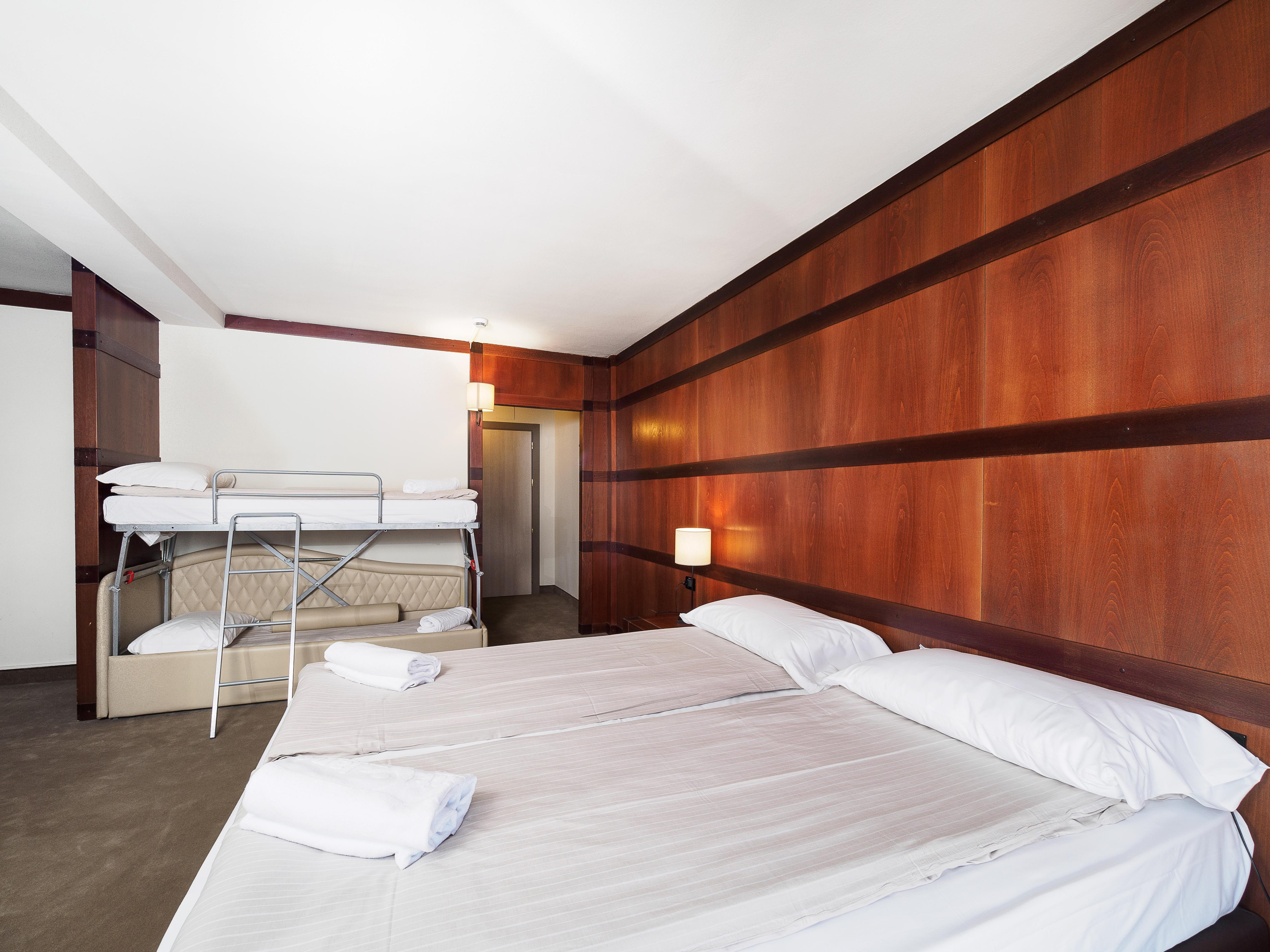 Hotel Piandineve slide 3