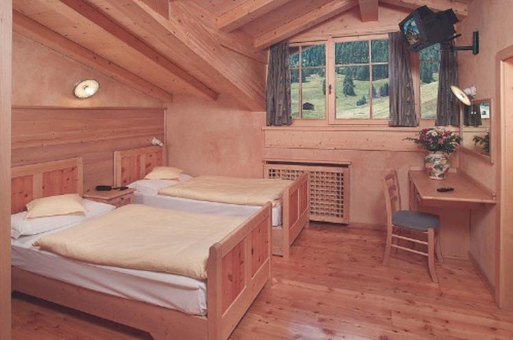 Hotel Helvetia slide 4