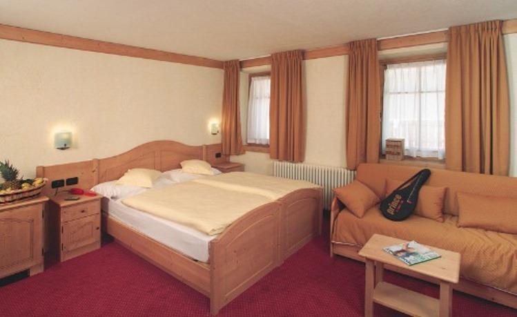 Hotel Helvetia slide 5