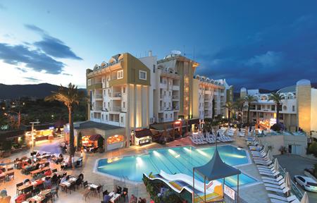Hotel Grand Cettia slide 1