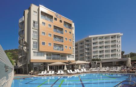 Hotel Cettia Beach Resort