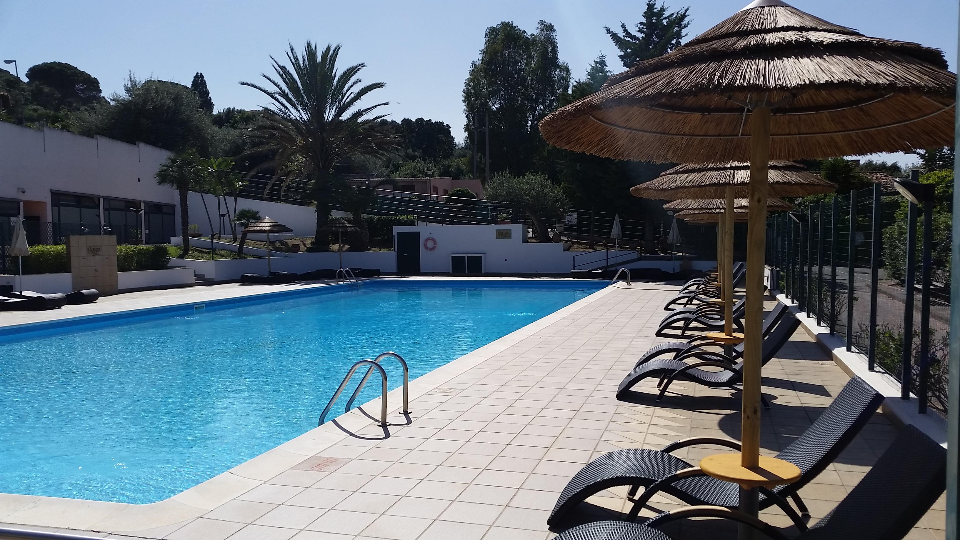 Calanica Hotel  slide 2