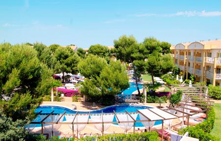 Aparthotel Zafiro Mallorca slide 3