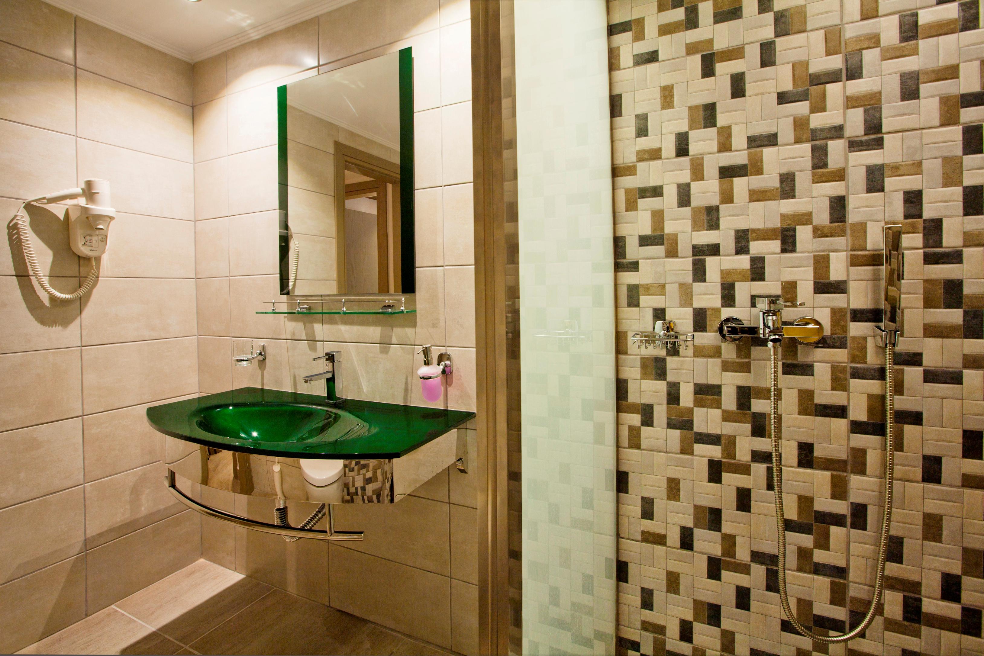 Hotel Alexandra Beach  slide 3